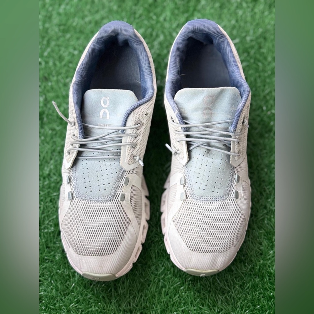 On Running‎ Women’s Athletic Shoes Gray and Blue Mesh Upper Size 11